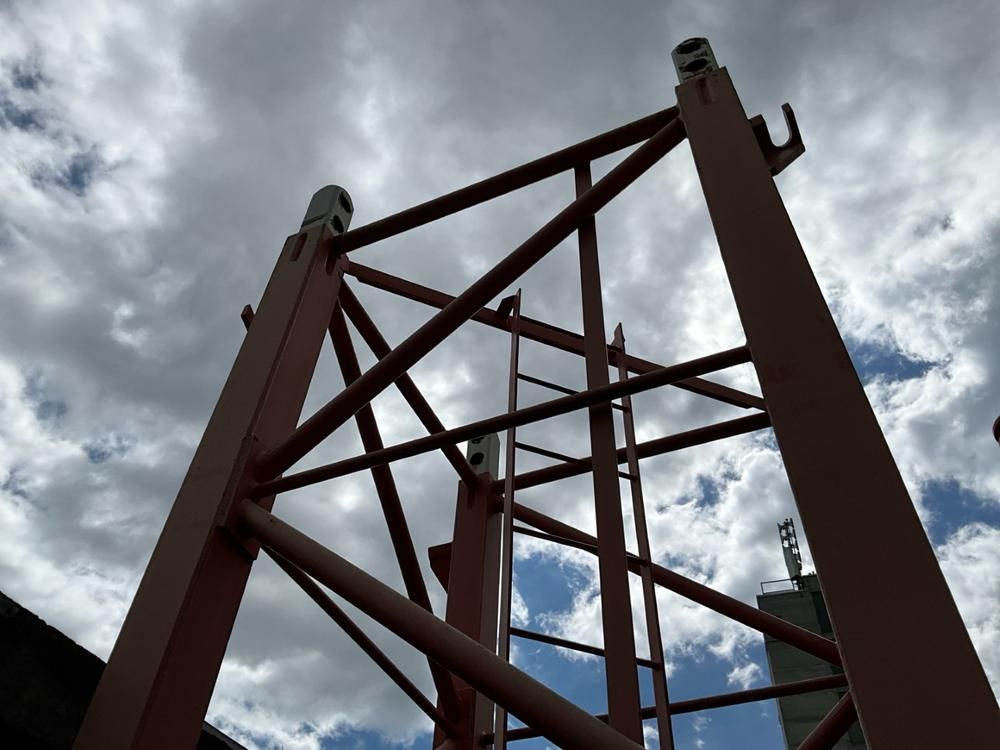 Crane section