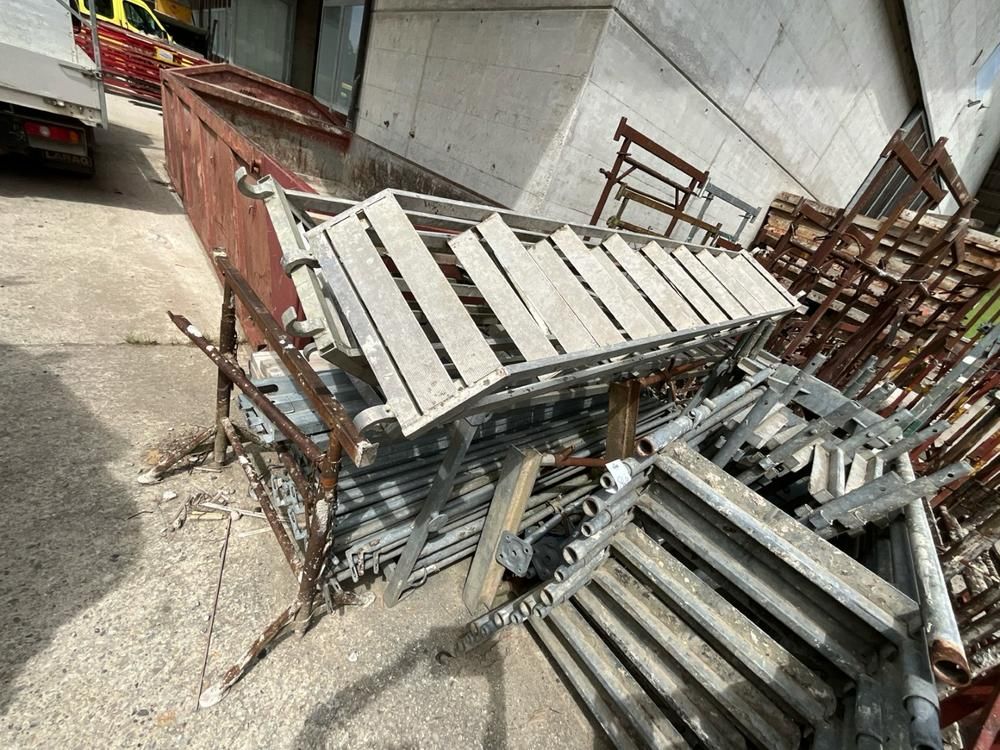 Various scaffolding material