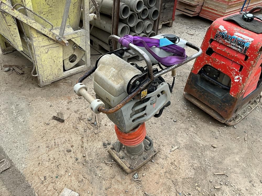 Mikasa MTX-70E rammer
