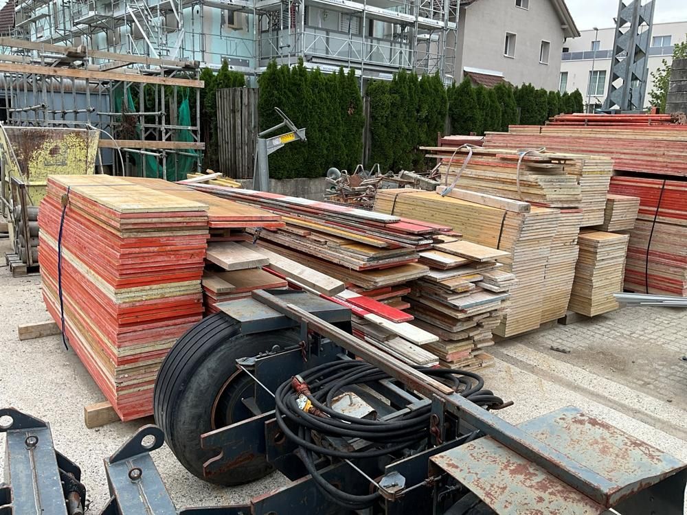 Various wooden plate sheets