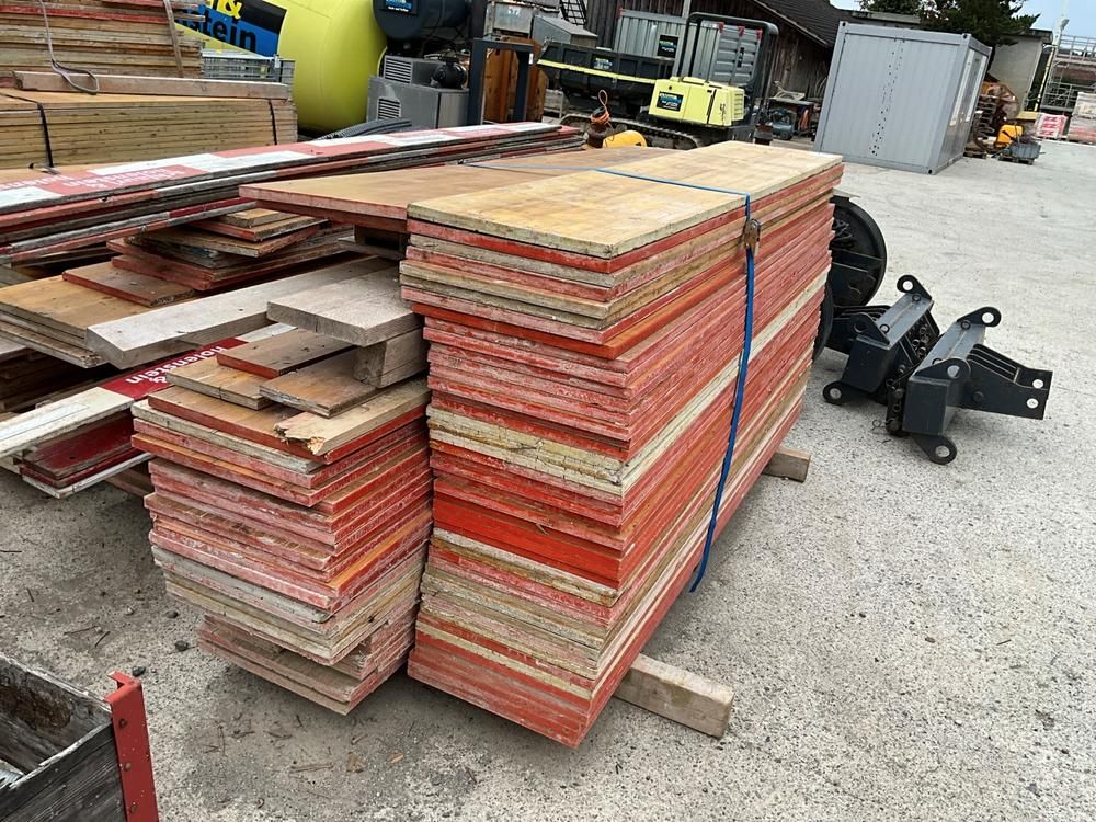 Various wooden plate sheets
