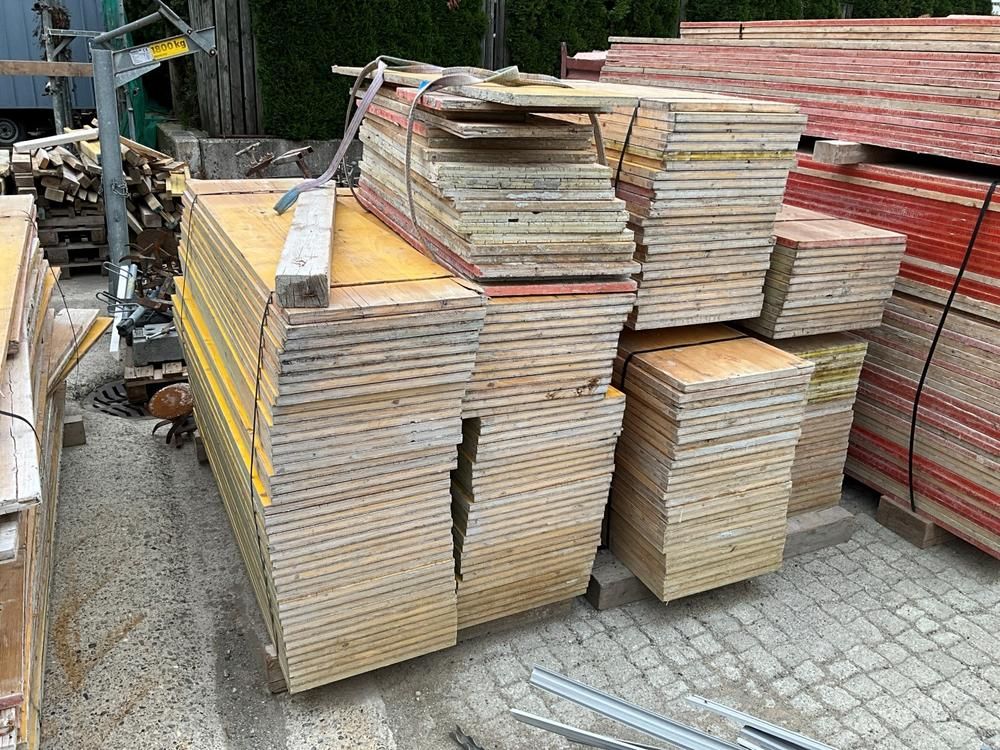 Various wooden plate sheets