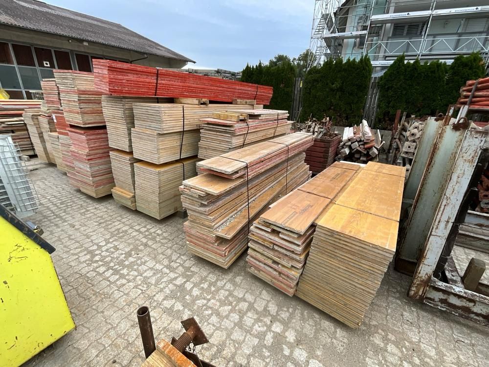 Various wooden plate sheets