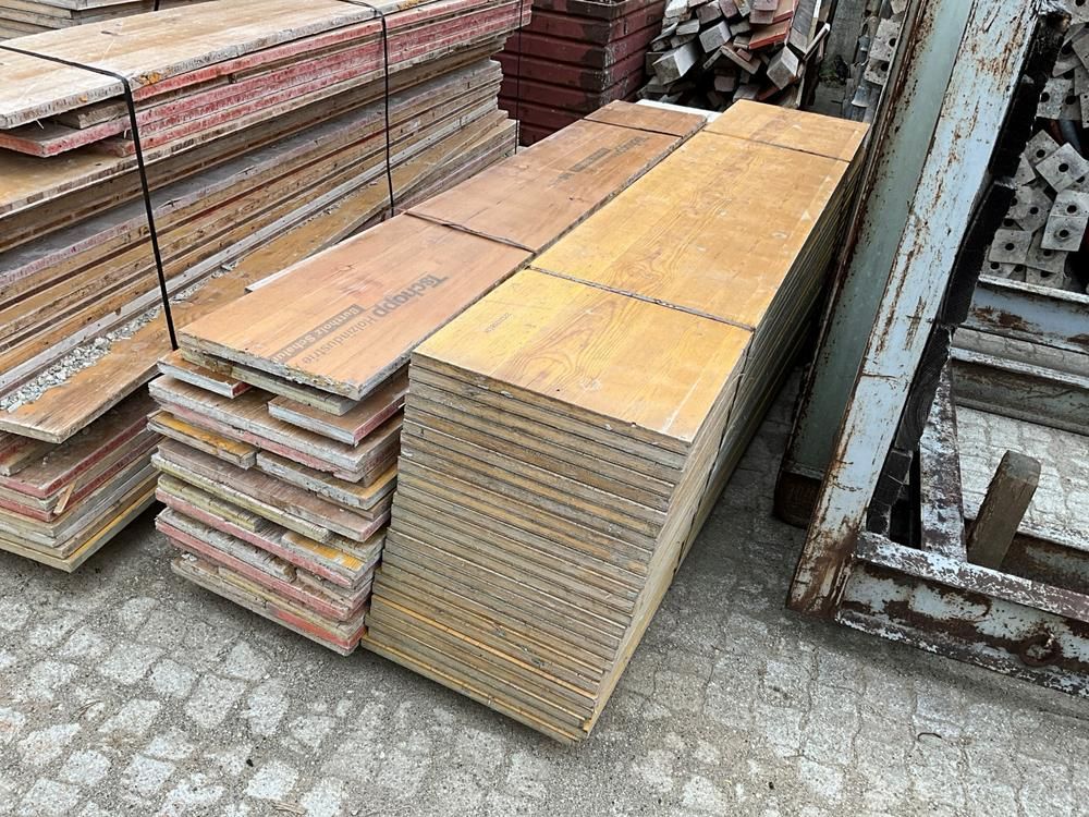 Various wooden plate sheets