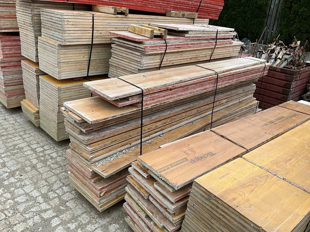 Various wooden plate sheets