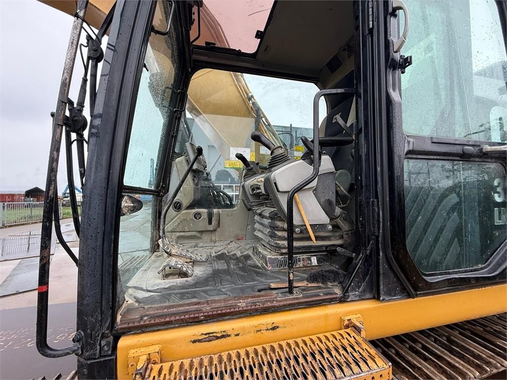 CAT 324E
