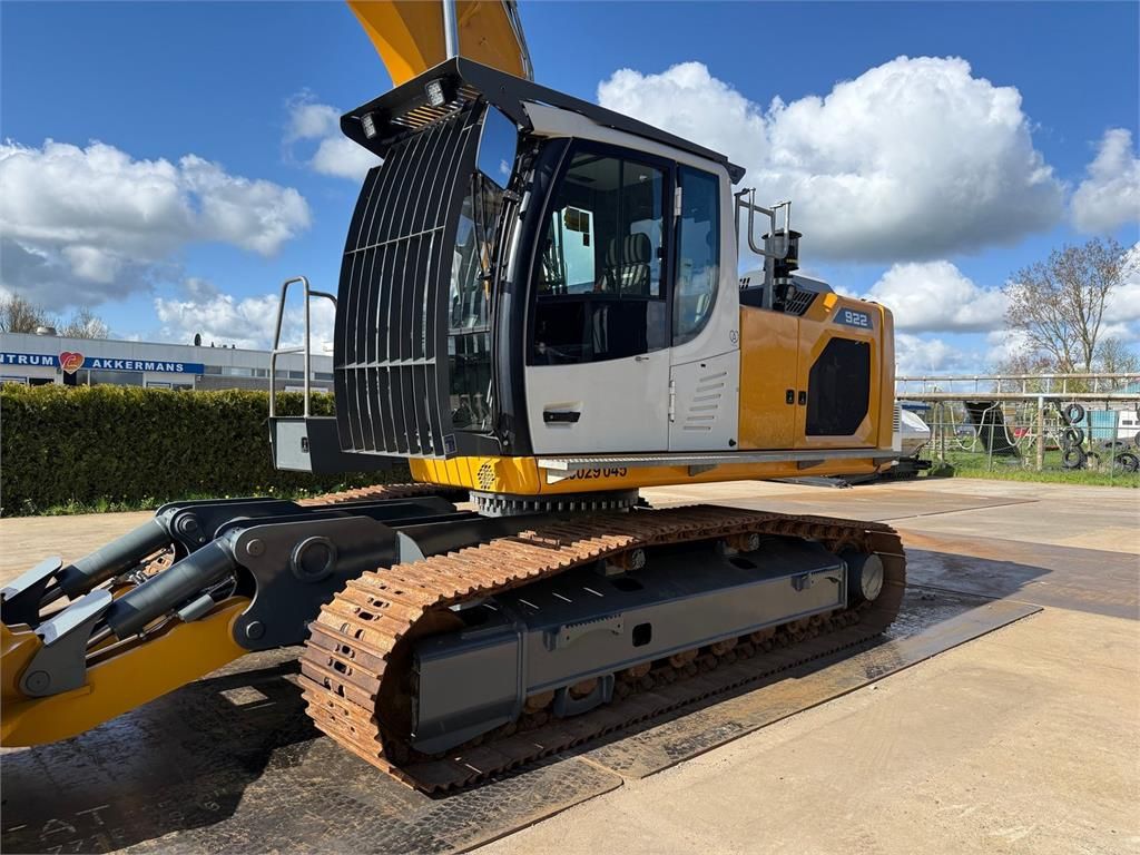 Liebherr R922 LC Car Dismantler