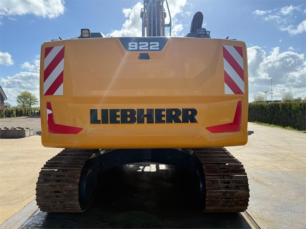 Liebherr R922 LC Car Dismantler