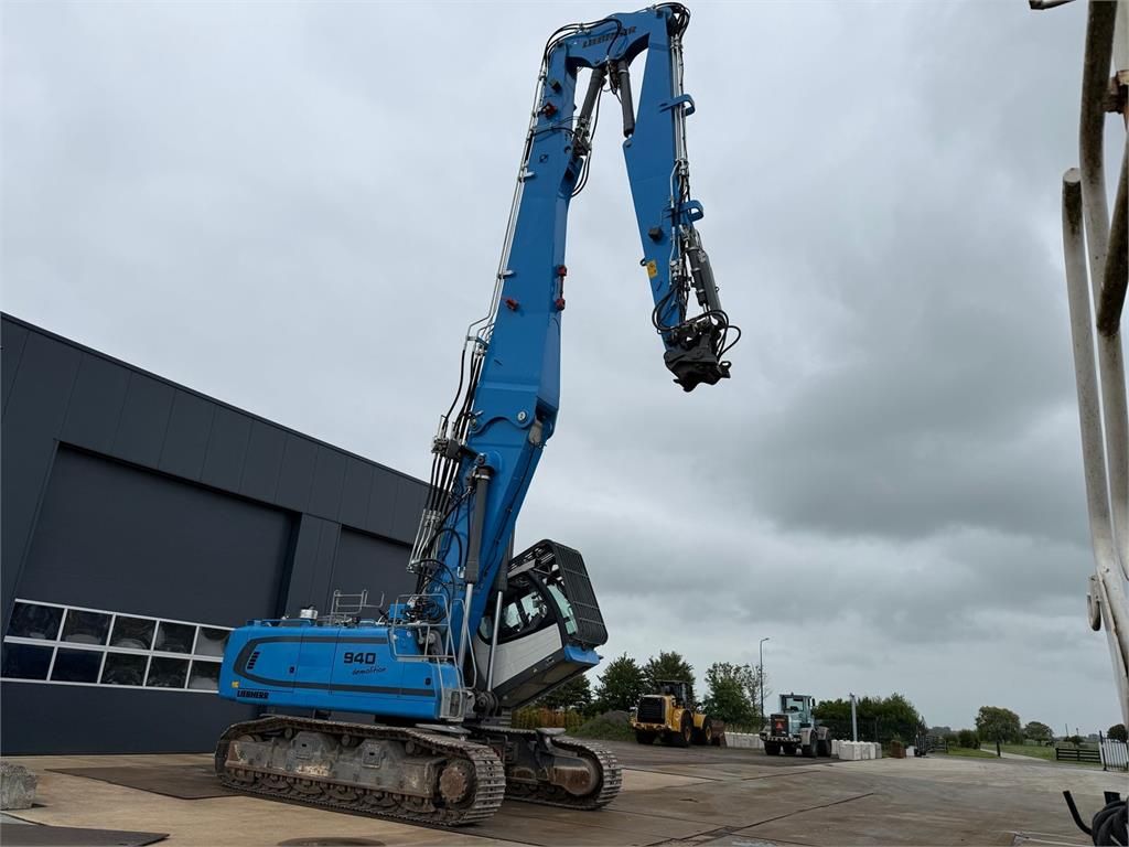 Liebherr R940 Litronic Demolition 23 m
