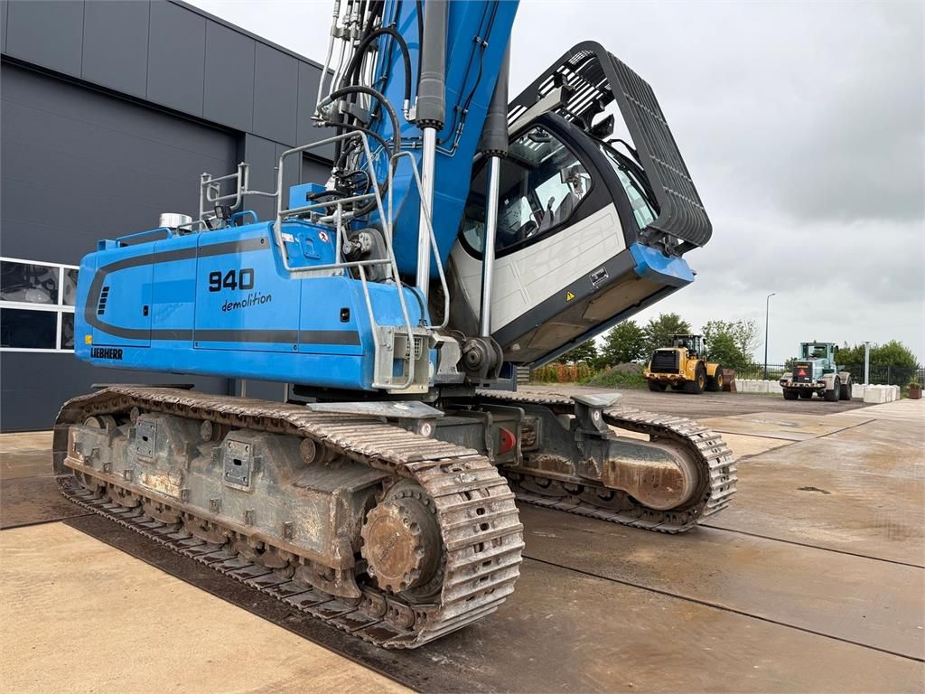 Liebherr R940 Litronic Demolition 23 m