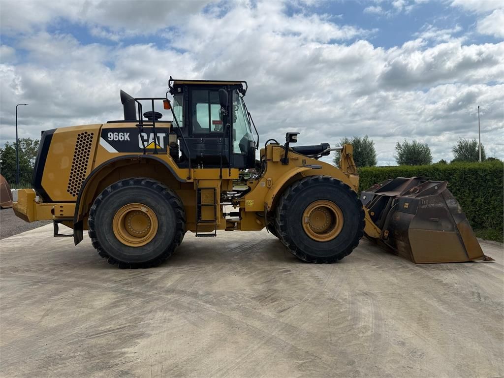 CAT 966K