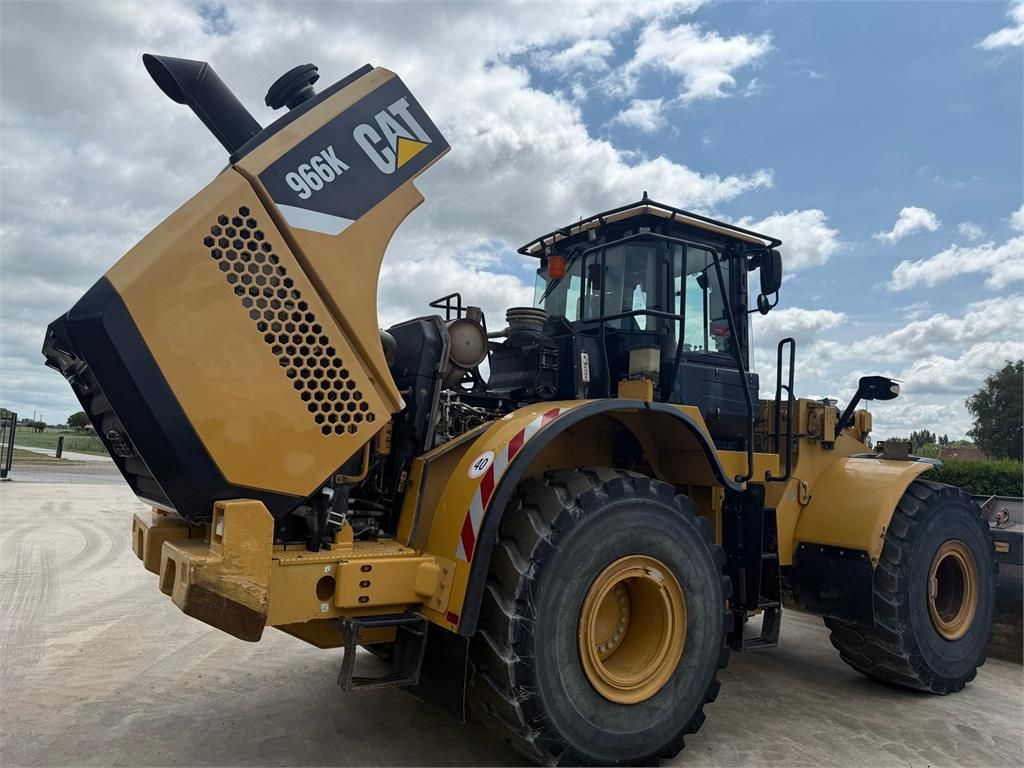 CAT 966K