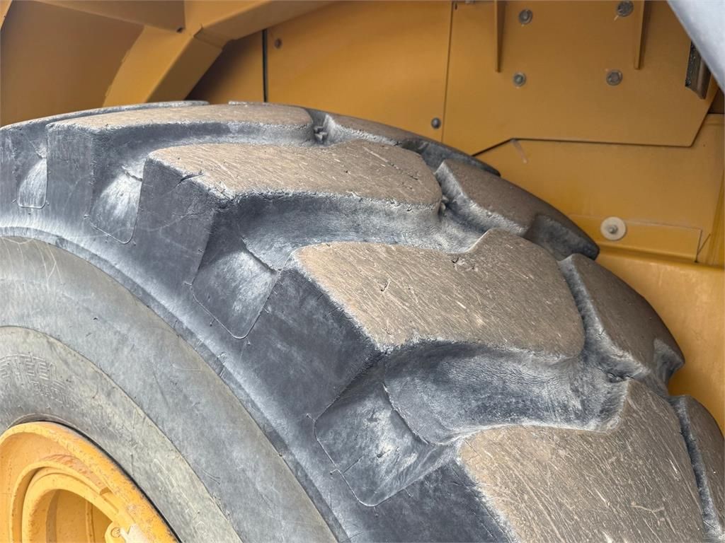 CAT 966K