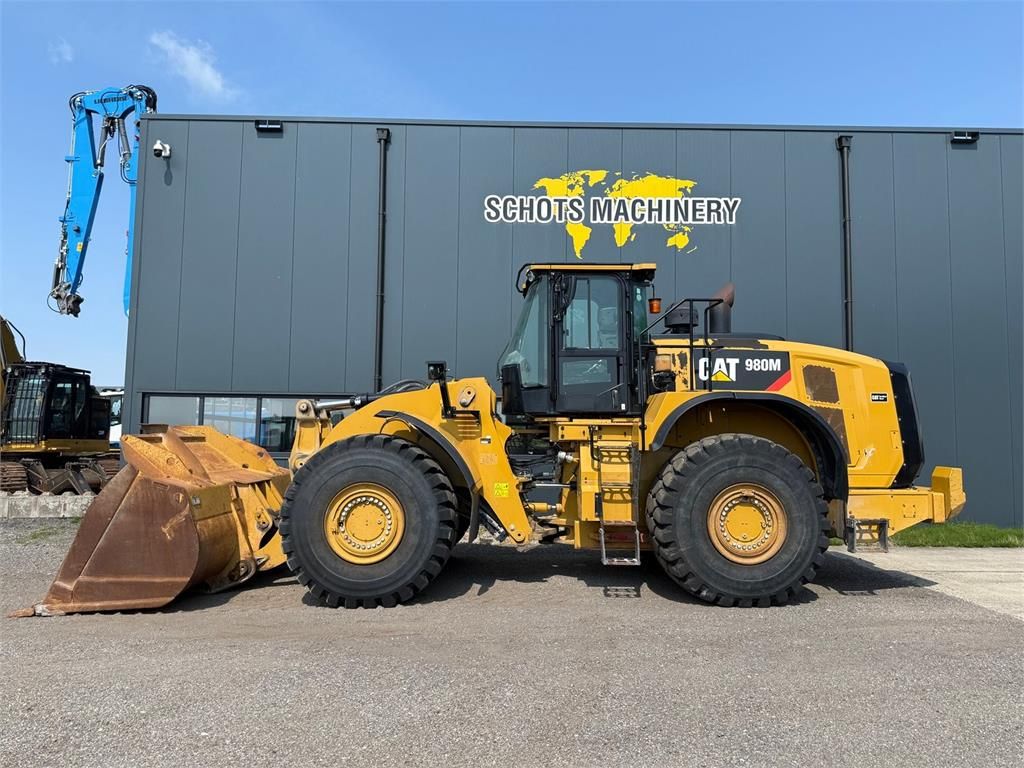 CAT 980M