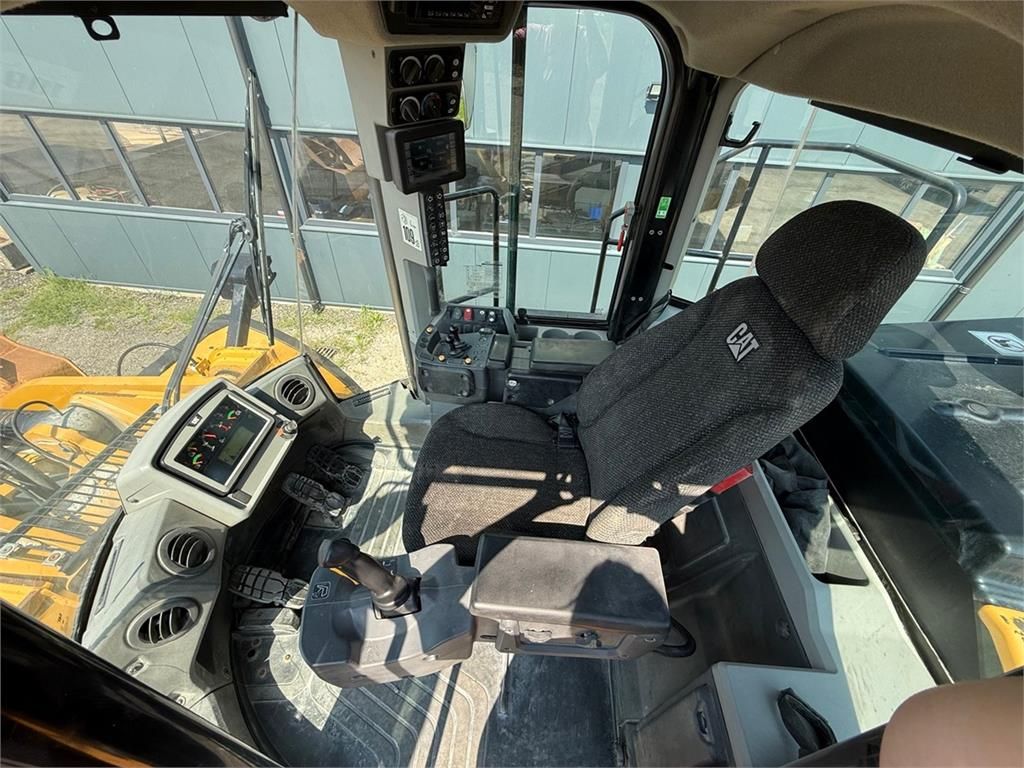 CAT 980M