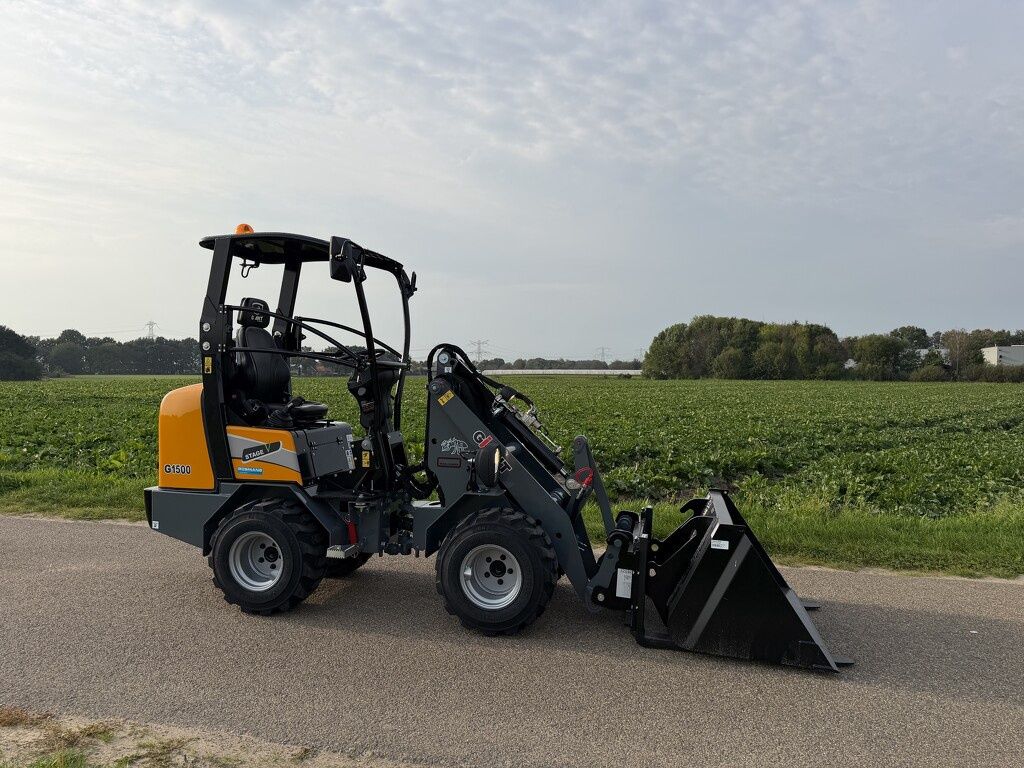 Giant G1500 minishovel / kniklader NIEUW (vast dak, hoge giek)