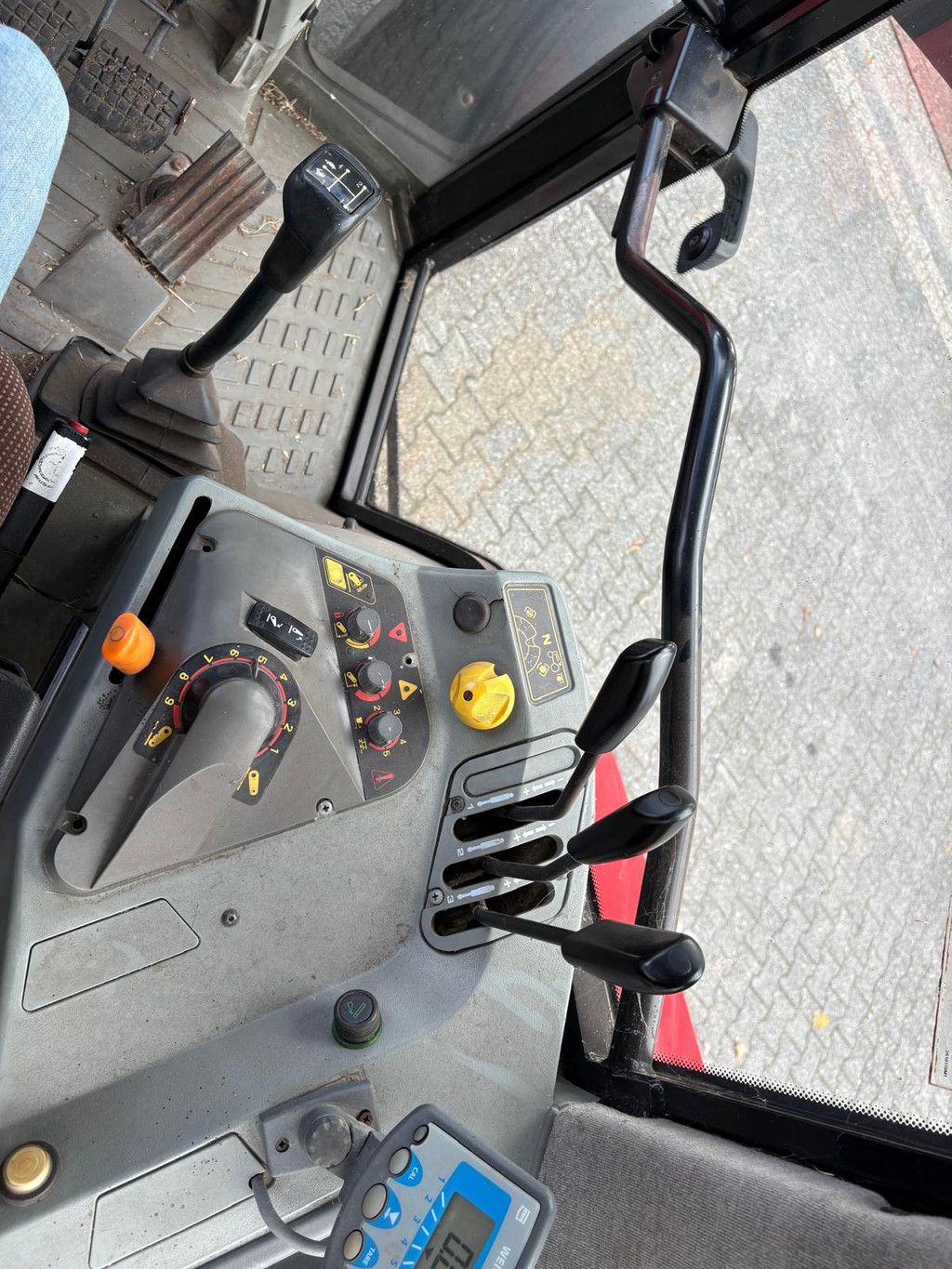 Massey Ferguson 6180 DynaShift