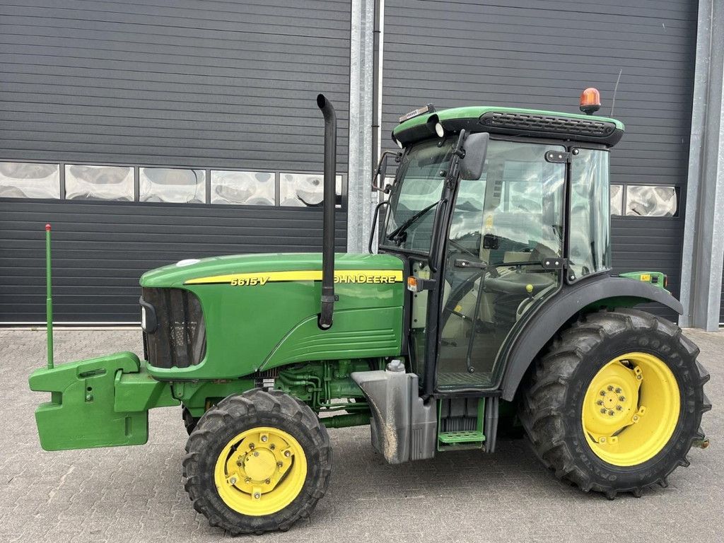 John Deere 5615 v WG4935
