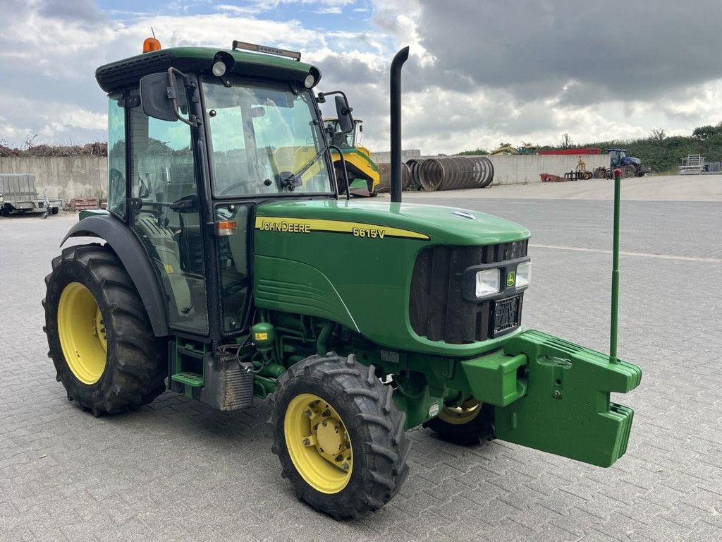 John Deere 5615 v WG4935