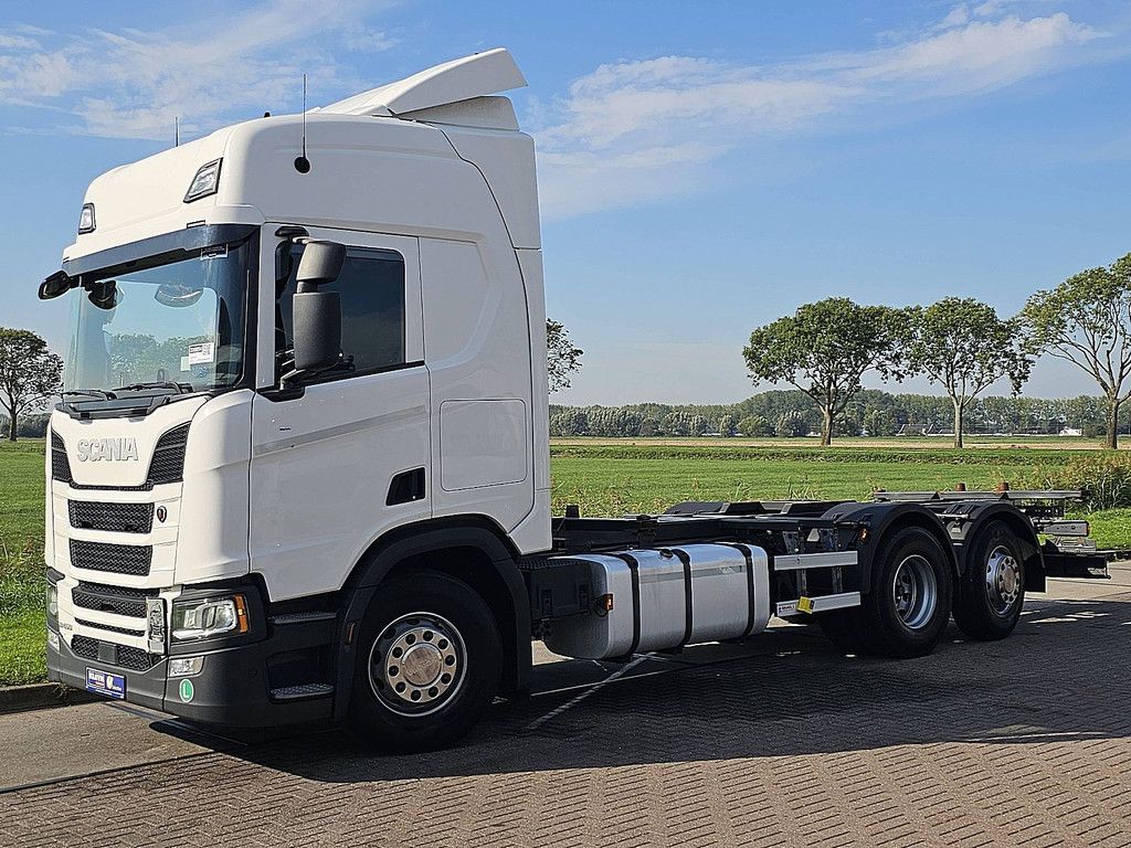 SCANIA R450 6x2*4