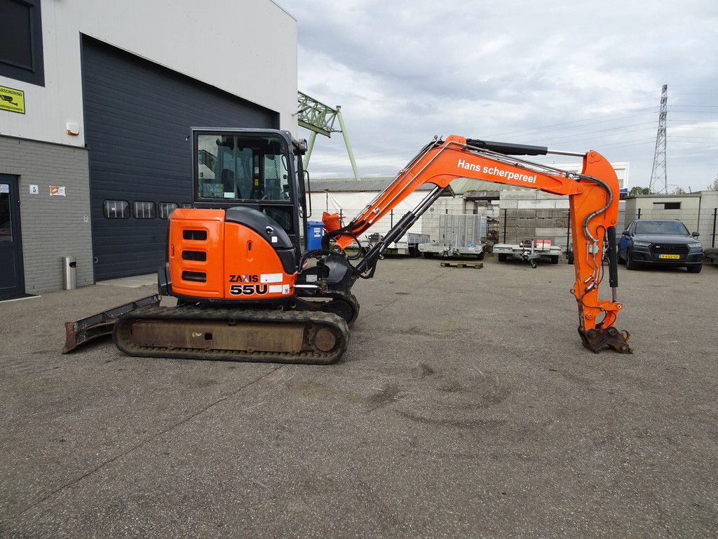 Hitachi ZX55U-5
