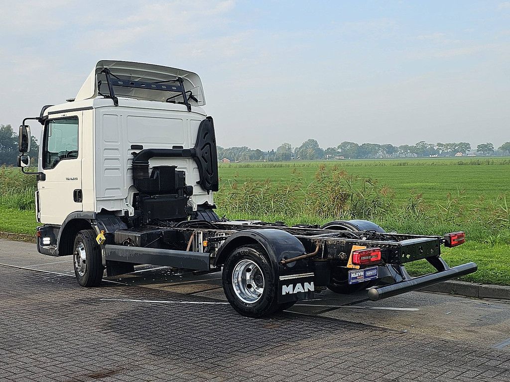 M.A.N. 8.220 TGL wb305 airco pto
