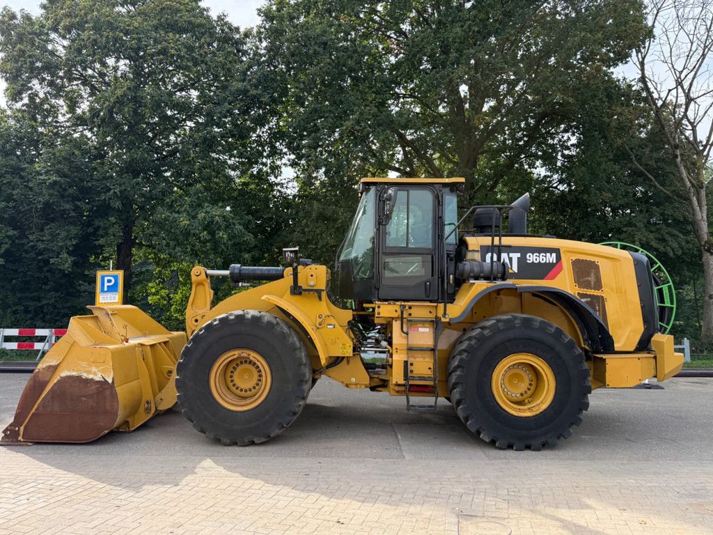 Caterpillar 966M
