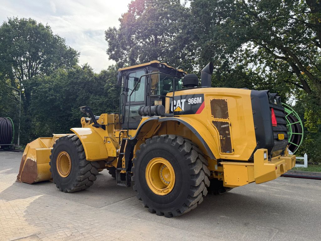 Caterpillar 966M
