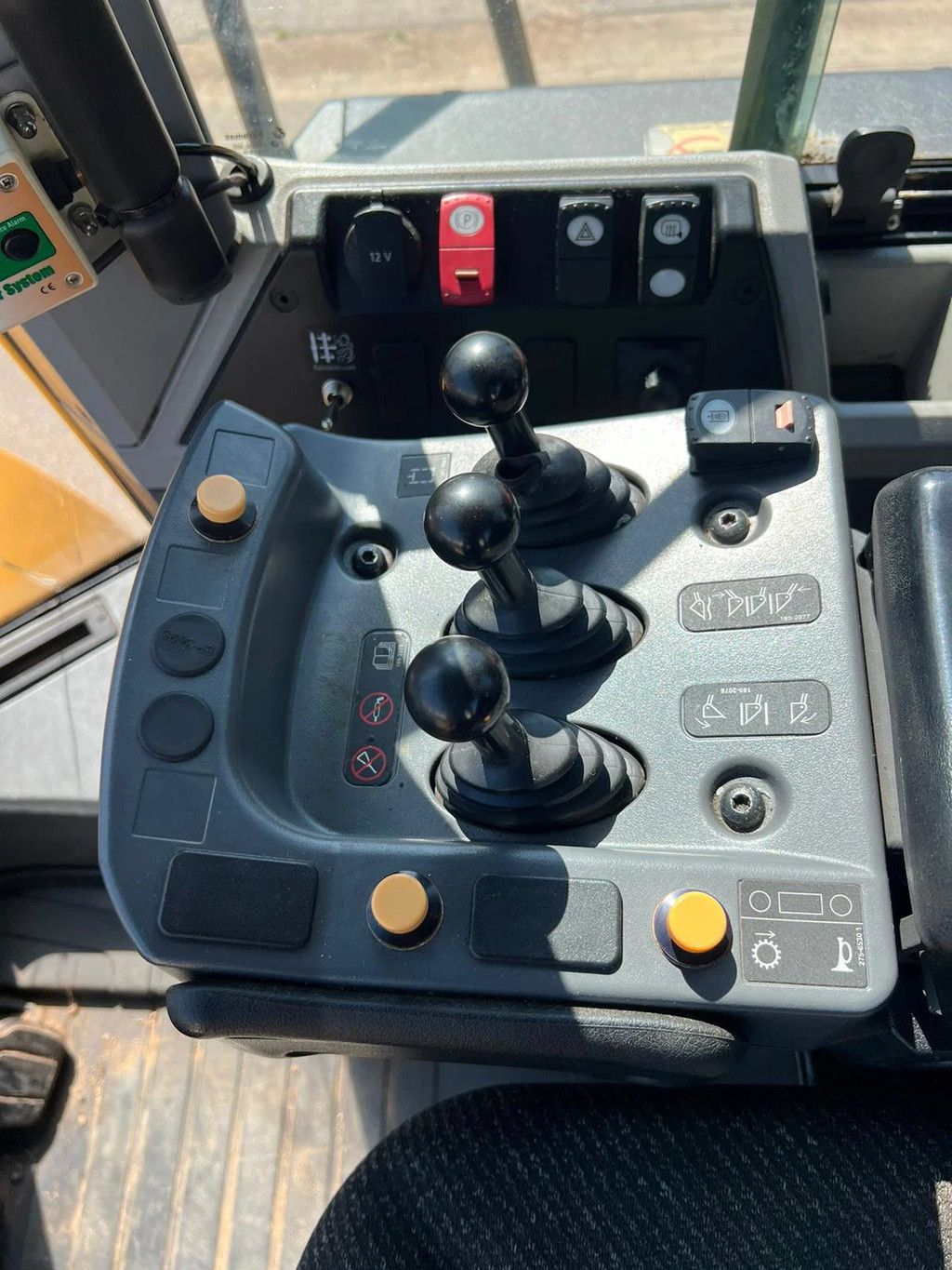 Caterpillar 966M