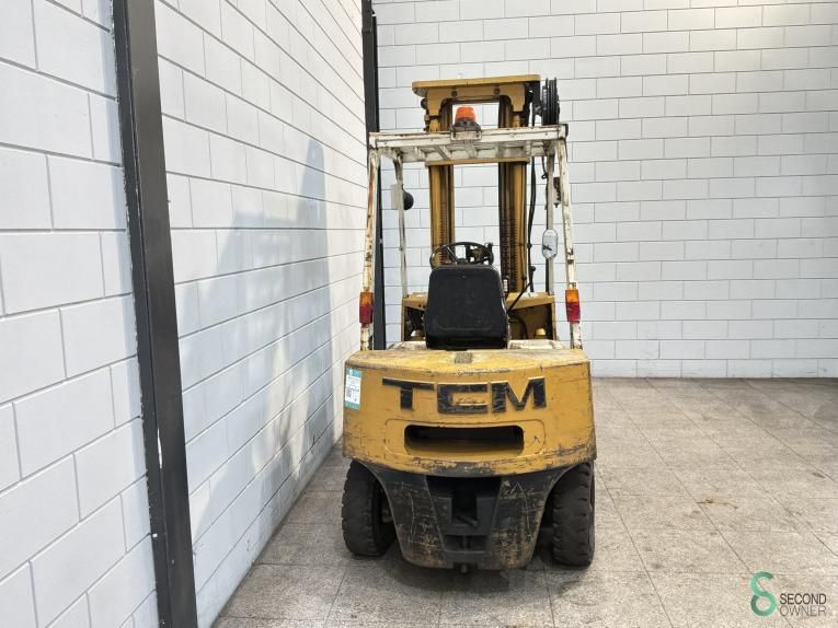 Gabelstapler Diesel TCM FD 25 2 T