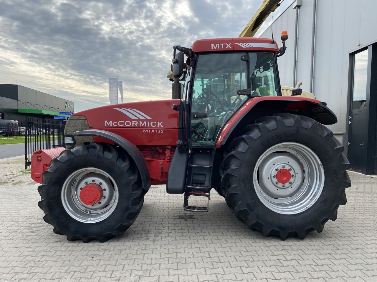 McCormick MTX 135