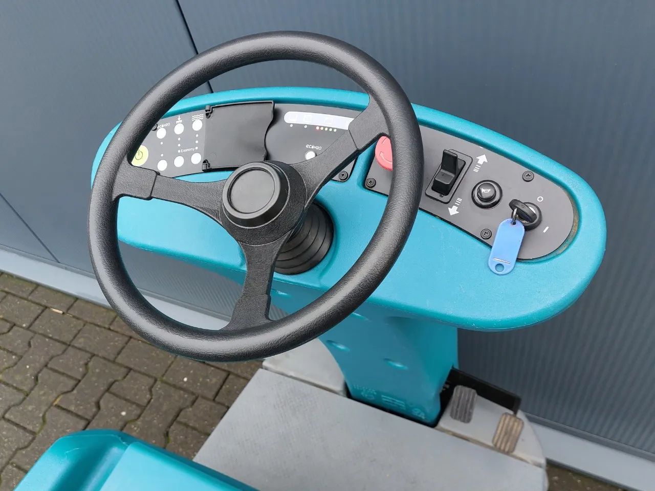 Tennant T7+