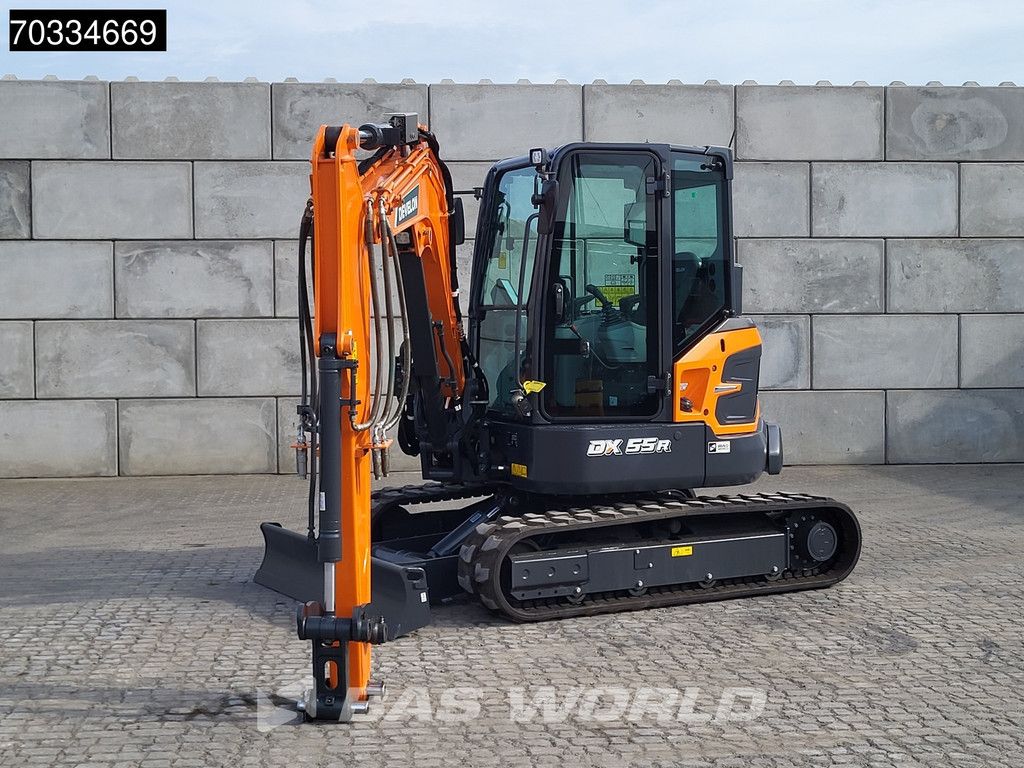 DEVELON DX55 R-7 A/C