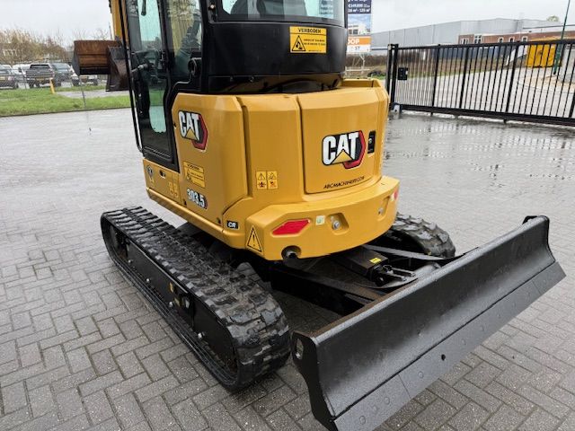 CAT 303.5cr bj21 1750u Full option Minigraver Minikraan ZGST