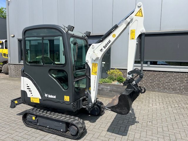 Bobcat E16 bj14 3800u Minigraver Minikraan 1.8T ZGST