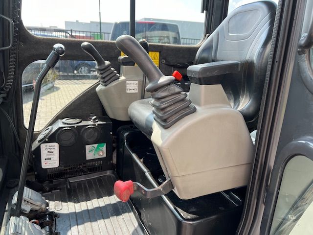 Bobcat E16 bj14 3800u Minigraver Minikraan 1.8T ZGST