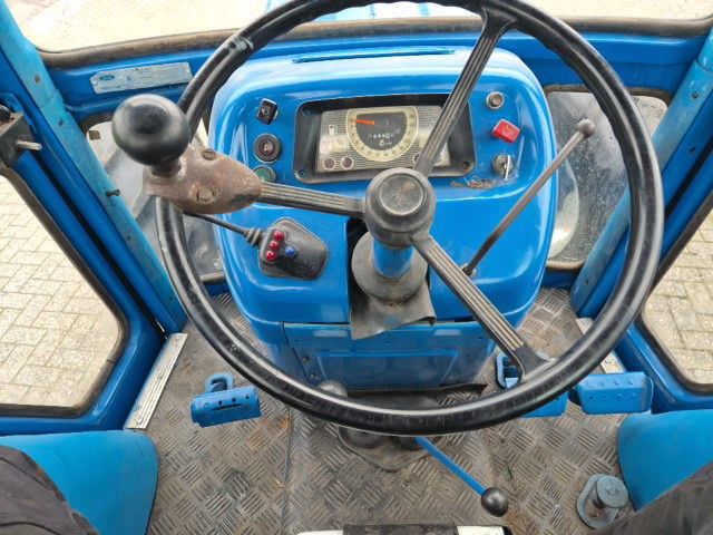 Ford 4610 4-wd. Supercab.