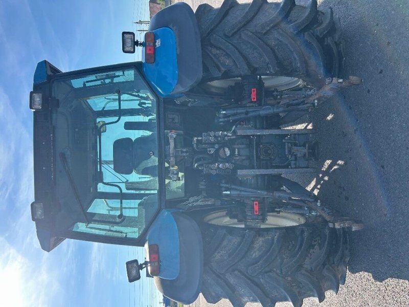 New Holland 8340