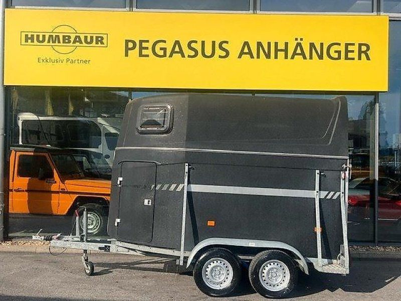 Reuter Big STAR 2 Pferde Sattelkammer Vollpoly 2t.