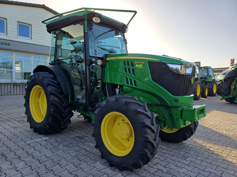 John Deere 5075GF