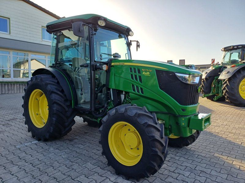 John Deere 5075GF