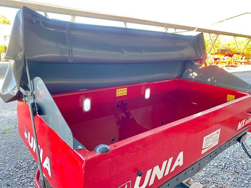 Unia Anbau-Düngerstreuer MX 1000