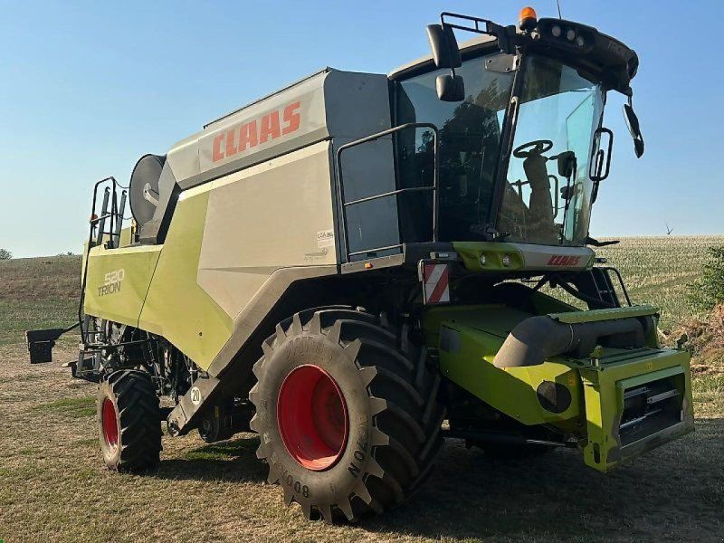 Claas Trion 520