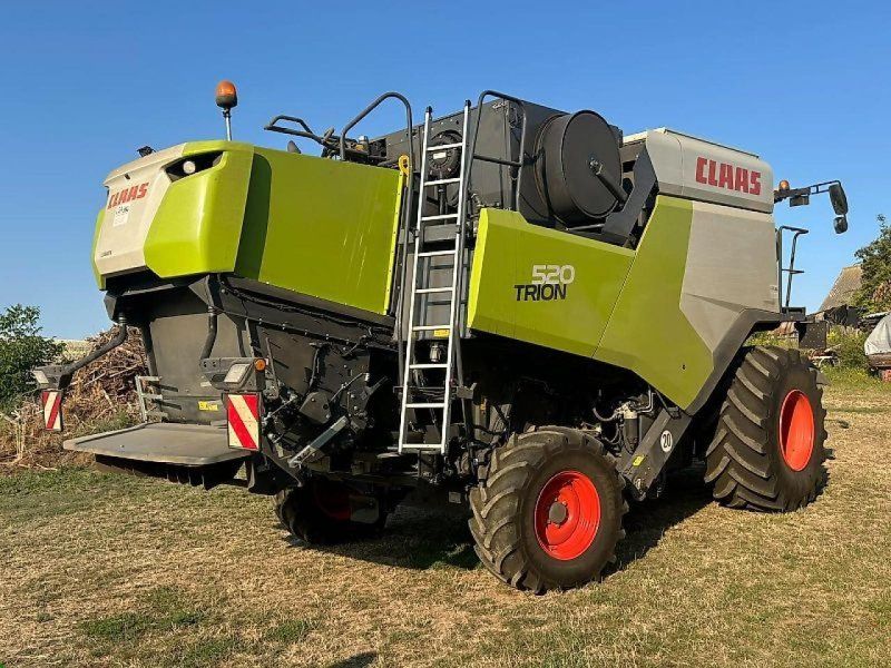 Claas Trion 520