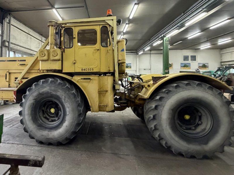 Kirovets K 700 A