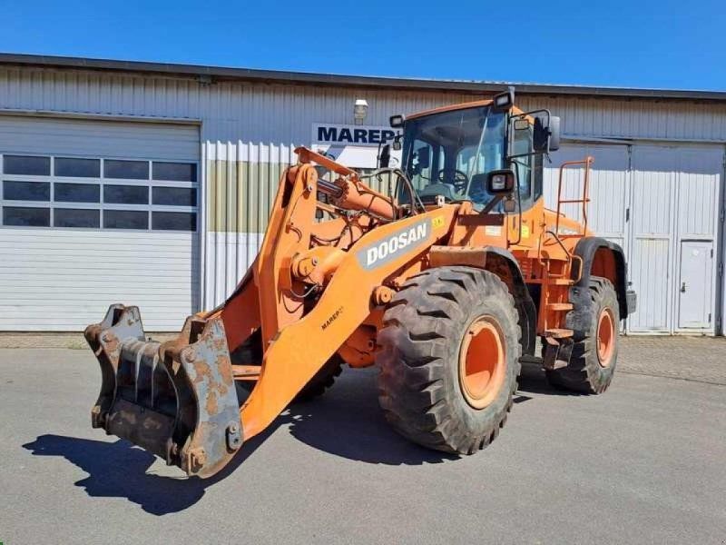 DOOSAN DL 300