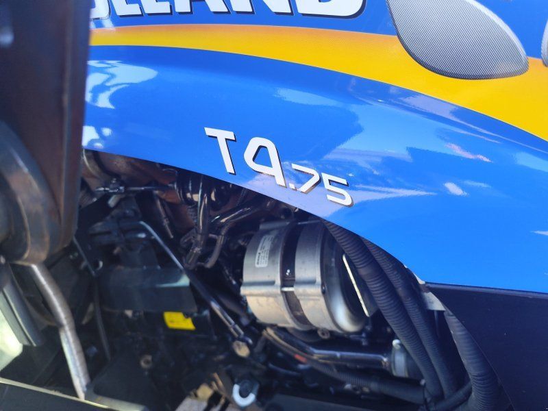 New Holland T 4.75