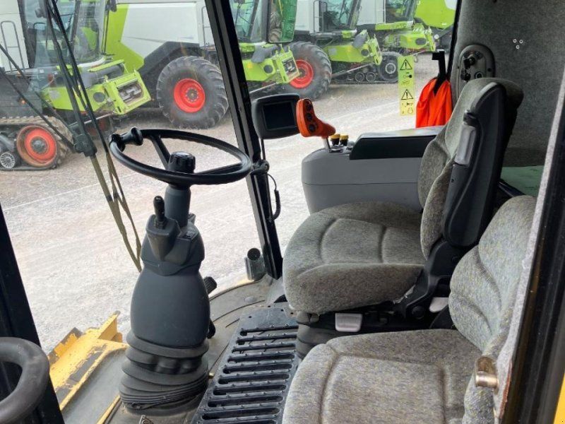 New Holland CR 980