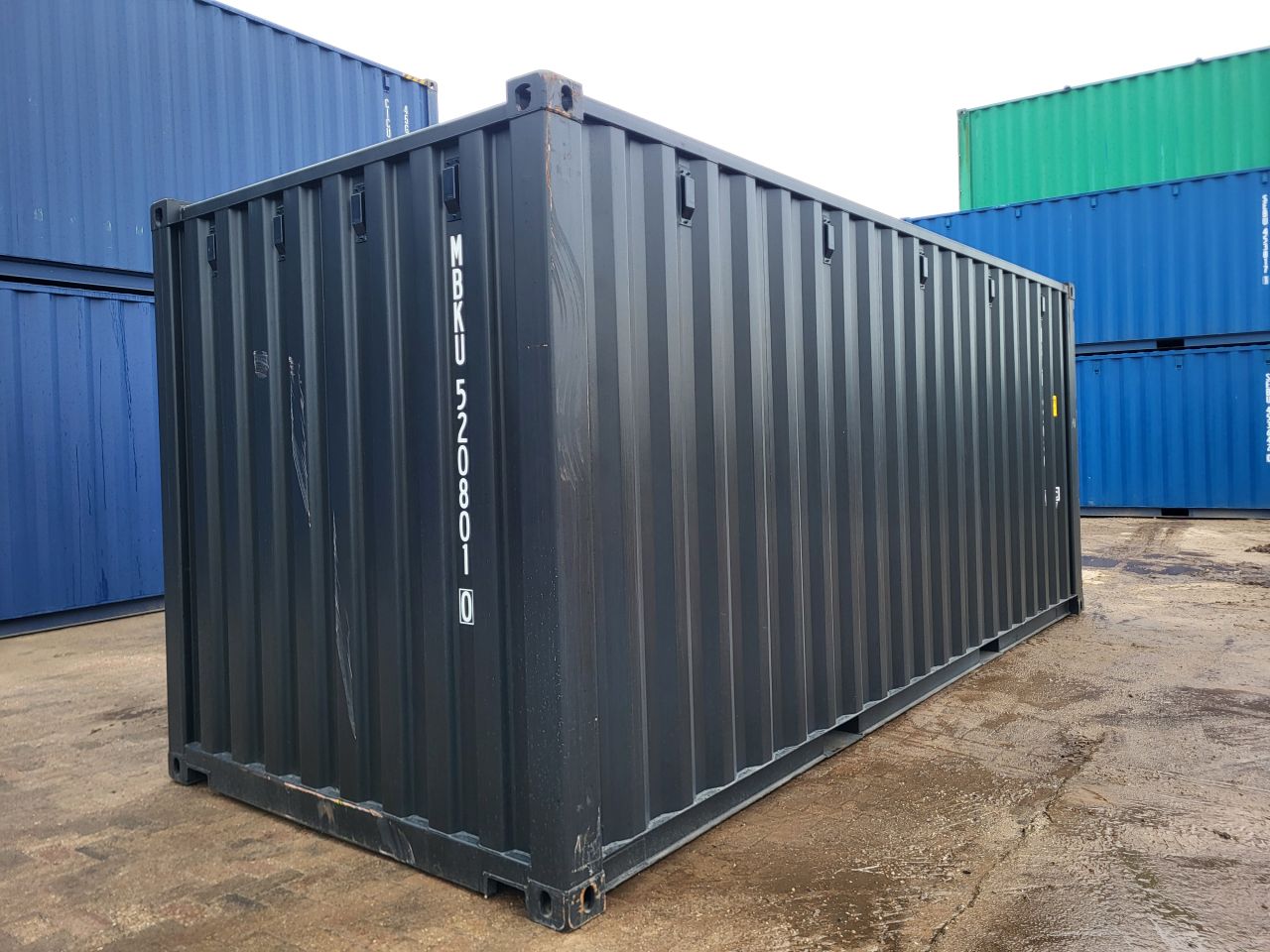 Zeecontainer 20ft nieuw | zwart | RAL 9005