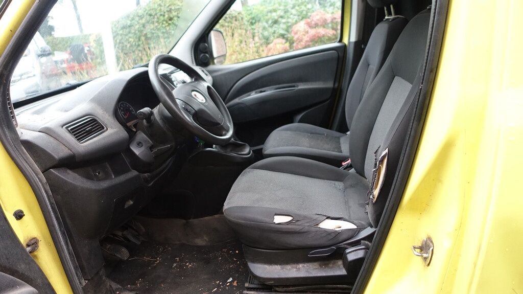 Fiat Doblo Pick-up Benz/CNG EURO6 airco schade
